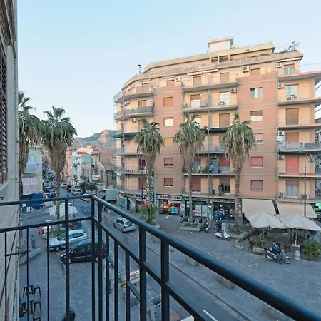La Casuzza Del Borgo - Porto - Politeama Apartman