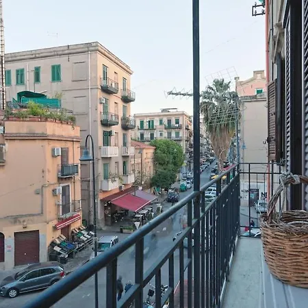 La Casuzza Del Borgo - Porto - Politeama